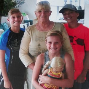 Meet your Posher, Debbie